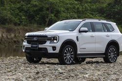 Top 4 xe SUV 7 chỗ bán chạy nhất tháng 5/2026: Ford Everest tiếp tục dẫn đầu
