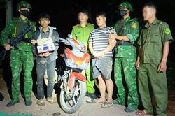 Bắt giữ 2 đối tượng trữ tr&aacute;i ph&eacute;p 597 vi&ecirc;n ma t&uacute;y tổng hợp