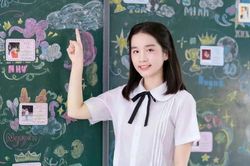 Cô học trò mê sách ở vùng núi Hà Tĩnh chinh phục ngôi vị thủ khoa chuyên Văn