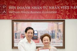 Madame Nguyễn Thị Nga được giao giữ chức Quyền Chủ tịch Hội Doanh nhân Tư nhân Việt Nam