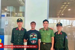 Người đàn ông quốc tịch Nga bị trục xuất vì lưu trú quá hạn