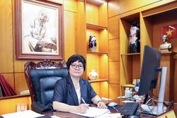 77 công chức ở phường hơn 225.000 dân của Hà Nội