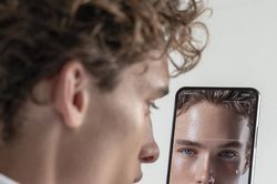 Ngày càng nhiều muốn phẫu thuật thẩm mỹ để có 'gương mặt AI'?