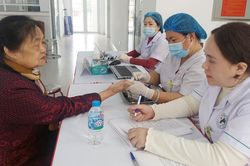 Bỏ hoàn toàn tinh bột, người mắc tiểu đường đang 'tự hại mình'