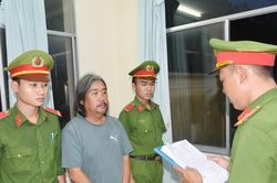 Vụ đốt công ty làm cha ruột và một phụ nữ tử vong: Bắt tạm giam người con trai