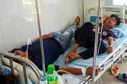 Ăn nấm hái trong rừng, cả nhà ngộ độc, 1 người tử vong