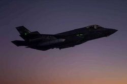 Tiêm kích F-35C sắp sở hữu 'cánh tay nối dài' diệt hạm tầm xa