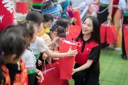 Hiền Thục khoe nhan sắc 'kh&ocirc;ng tuổi' khi lần đầu đến T&acirc;y Bắc