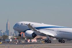 Hãng hàng không Israel đưa Internet Starlink miễn phí lên máy bay