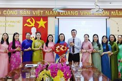 Hà Tĩnh gặp mặt Đoàn đại biểu dự Đại hội đại biểu Phụ nữ toàn quốc lần thứ XIV