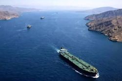 Mỹ dỡ phong tỏa c&aacute;c cảng hải qu&acirc;n Iran