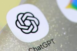 ChatGPT đạt 1 tỷ người d&ugrave;ng h&agrave;ng th&aacute;ng, vượt kỷ lục Google Maps
