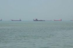 Mỹ duy trì phong tỏa các cảng của Iran