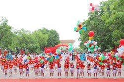 Hơn 1.000 người tham gia khai mạc Đại hội Thể dục thể thao xã Yên Trung lần thứ I