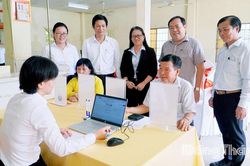 Hiệu quả từ việc chuyển giao dịch vụ hành chính công sang Bưu điện