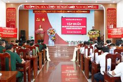 Tập huấn khung diễn tập t&aacute;c chiến trong khu vực ph&ograve;ng thủ cho c&aacute;c địa phương