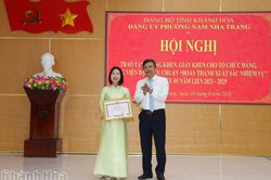 Đảng ủy phường Nam Nha Trang biểu dương 3 tổ chức đảng, 48 đảng vi&ecirc;n ti&ecirc;u biểu