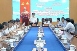 V&ugrave;ng 4 Hải qu&acirc;n phối hợp tổ chức tọa đ&agrave;m khoa học đề t&agrave;i cấp Nh&agrave; nước