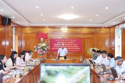 Đoàn đại biểu Quốc hội tỉnh khảo sát tại xã Mù Cang Chải