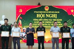 Ph&uacute; Sơn L&acirc;m H&agrave; tổng kết thi h&agrave;nh c&aacute;c luật về quốc ph&ograve;ng v&agrave; an ninh