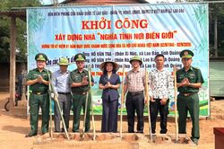 Khởi công xây dựng nhà 'Nghĩa tình nơi biên giới' cho các hộ gia đình có hoàn cảnh khó khăn