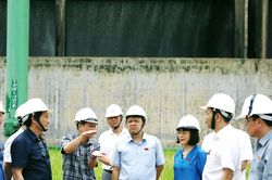 Gỡ n&uacute;t thắt thể chế trong bảo vệ m&ocirc;i trường, tạo nền tảng cho ph&aacute;t triển bền vững: B&agrave;i cuối: Ph&aacute;p luật về m&ocirc;i trường mở đường cho chuyển đổi xanh, kinh tế tuần ho&agrave;n