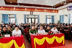 Hà Tĩnh: Gần 400 người tham gia mít tinh, diễu hành tuyên truyền phòng, chống ma túy
