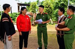 Làm sạch địa bàn vùng biên từ thu hồi vũ khí, vật liệu nổ