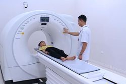 Hỗ trợ đến 20 triệu đồng/tháng cho bác sĩ về tuyến dưới