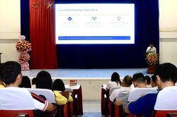 Tập huấn triển khai c&aacute;c văn bản quy phạm ph&aacute;p luật về đ&agrave;o tạo l&aacute;i xe
