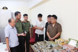 Đánh sập ổ nhóm lừa đảo bán vé cào trúng thưởng qua livestream