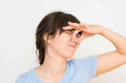 M&ugrave;a h&egrave; đổ mồ h&ocirc;i nhiều, &aacute;p dụng ngay 6 c&aacute;ch n&agrave;y để cơ thể lu&ocirc;n thơm m&aacute;t v&agrave; tự tin suốt ng&agrave;y d&agrave;i