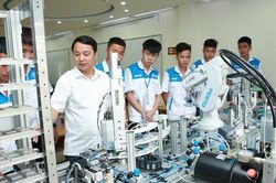 H&agrave; Nội khẳng định vị thế dẫn đầu cả nước về lao động tay nghề cao