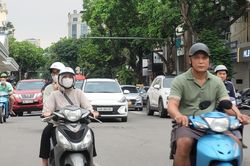 Hà Nội 'chốt' lộ trình siết khí thải xe máy tại Vành đai 1, từ 2028, xe máy không đạt chuẩn khí thải sẽ không được vào Trung tâm Thủ đô