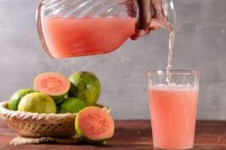 5 c&ocirc;ng thức nước &eacute;p bổ sung vitamin v&agrave; tăng collagen