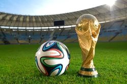 Giá trị cúp World Cup tăng vọt trong cơn sốt vàng toàn cầu