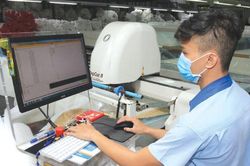 Doanh nghiệp dệt may tăng tốc ứng dụng AI và tự động hóa