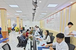 Cải c&aacute;ch h&agrave;nh ch&iacute;nh: Đ&ograve;n bẩy cho tăng trưởng