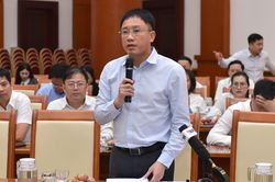 Cục Thuế: Nghiên cứu đề xuất tiếp tục nộp thuế khoán nếu doanh thu dưới 5 tỉ