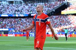 Haaland tạo lịch sử ở World Cup