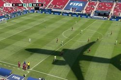 Bóng máy bay gây sốt World Cup