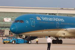 Cổ phiếu Vietnam Airlines bất ngờ lao dốc