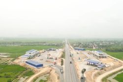 [Video] Xem xét thu hồi dự án trạm dừng nghỉ cao tốc Bắc-Nam chậm tiến độ