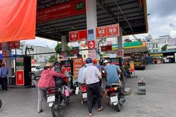 Xăng E5 bỗng đắt hàng, đề xuất kéo dài thời gian lưu thông