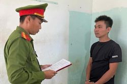 Kiếm lời bất chính