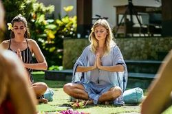 Gen Z chi tiền mua 'sự im lặng' khi xu hướng wellness lên ngôi