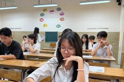 Điểm chuẩn lớp 10 THPT ở Hà Nội năm nay ra sao?