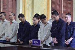 Đánh sập đường dây 'tín dụng đen' lãi suất 365%/năm do một phụ nữ cầm đầu