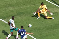 Video bóng đá Pháp vs Senegal: Mbappe rực sáng