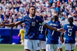 Ph&aacute;p 3-1 Senegal: Mbappe tuy&ecirc;n bố kh&ocirc;ng th&egrave;m 'trả th&ugrave;'